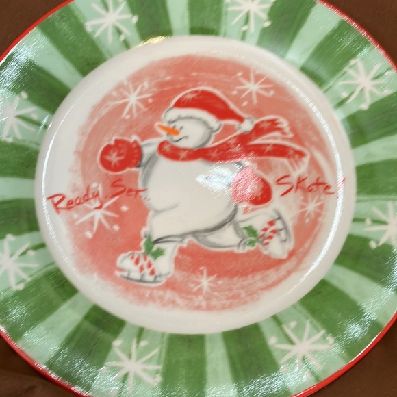 EUC Avon china  dessert/appetizer plates perfect for holidays! - Picture 2 of 7